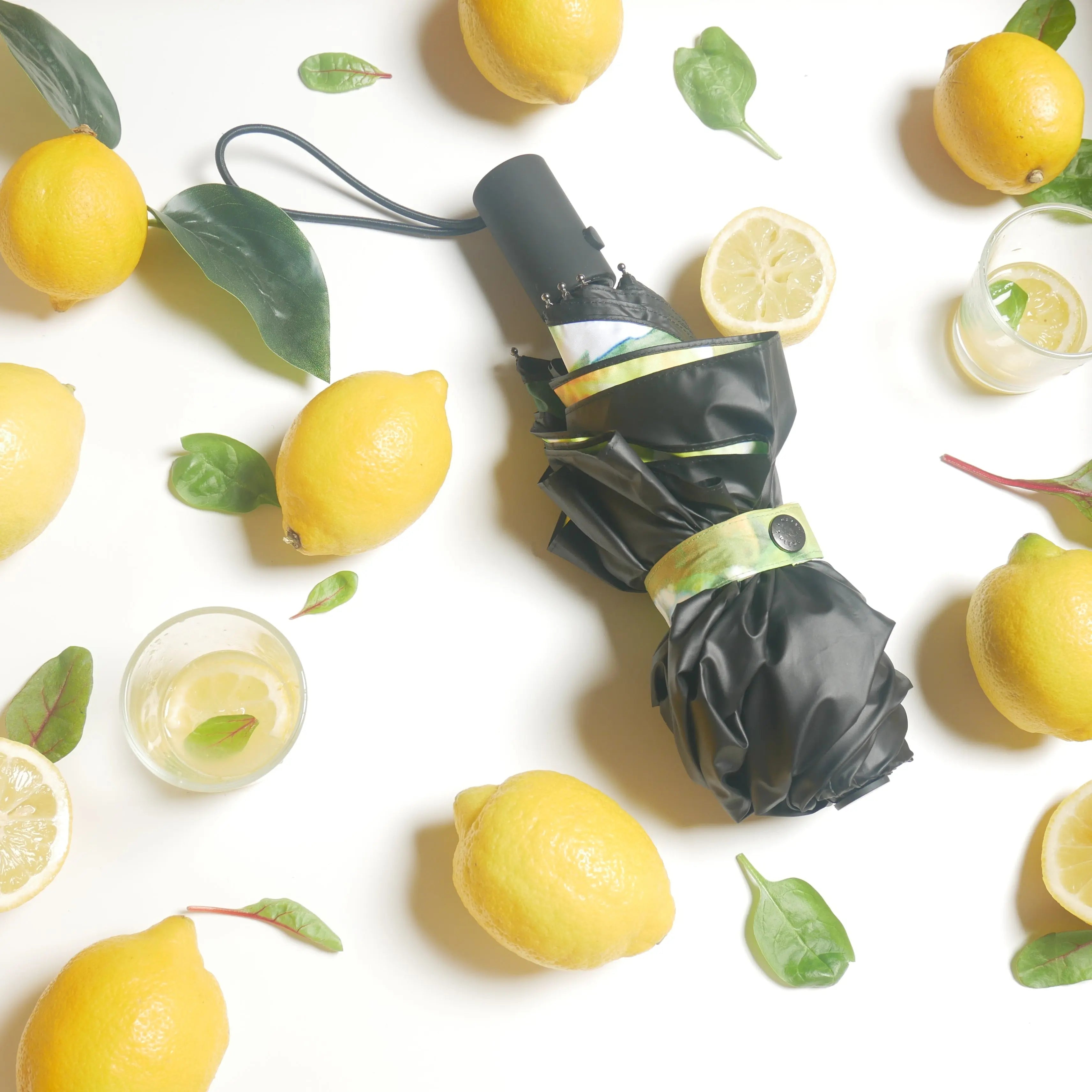 Lemon Umbrella – Vibrant, Windproof & UPF50+ Protection.